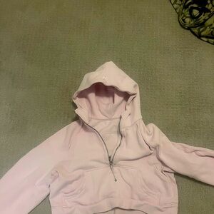 Lululemon pink scuba
